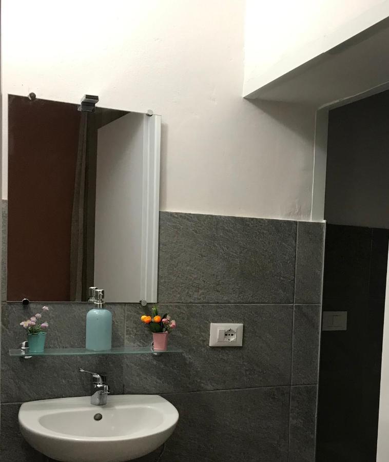 Affittacamere Home&Stazione โบโลญญา ภายนอก รูปภาพ
