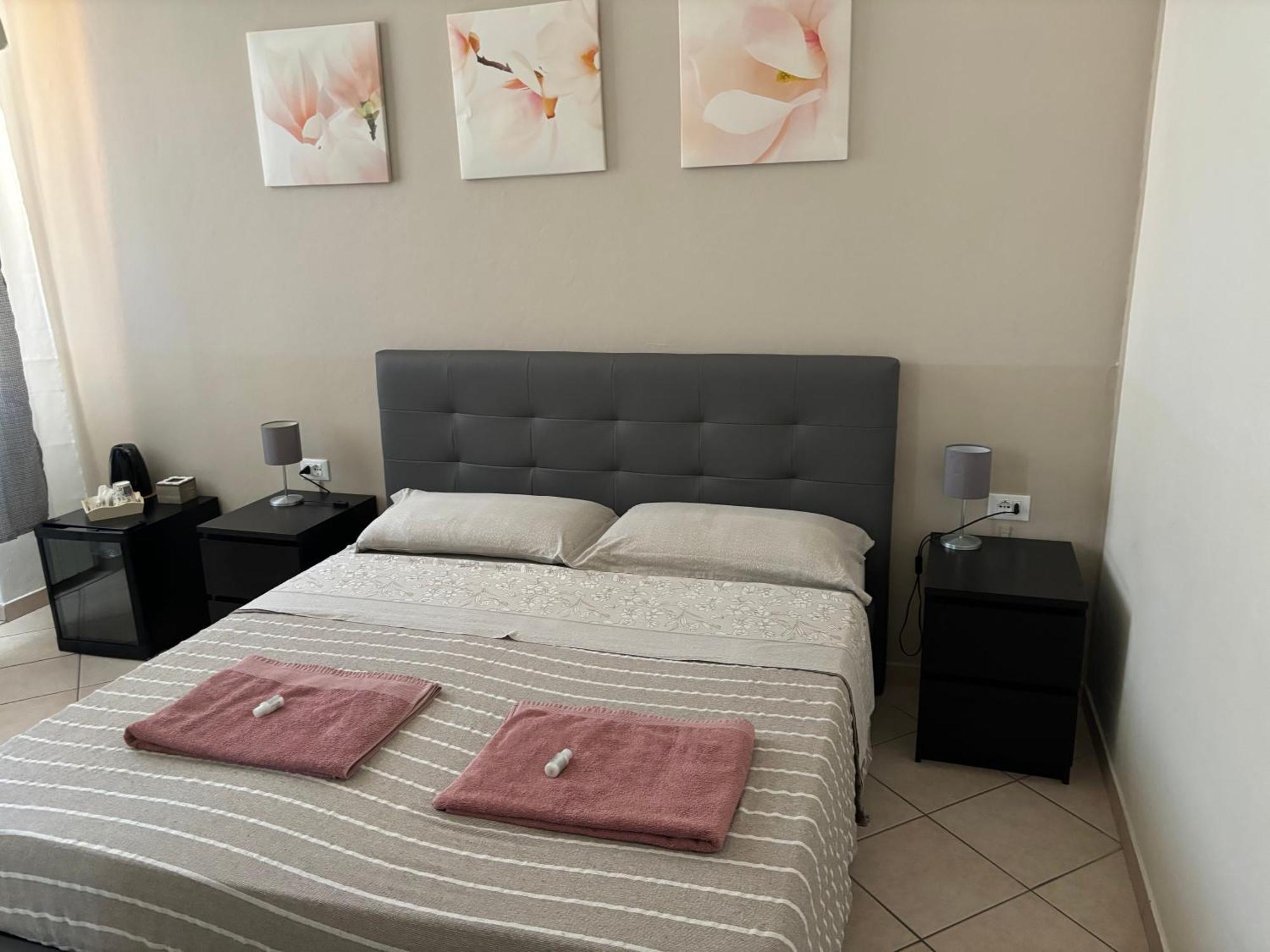 Affittacamere Home&Stazione โบโลญญา ภายนอก รูปภาพ