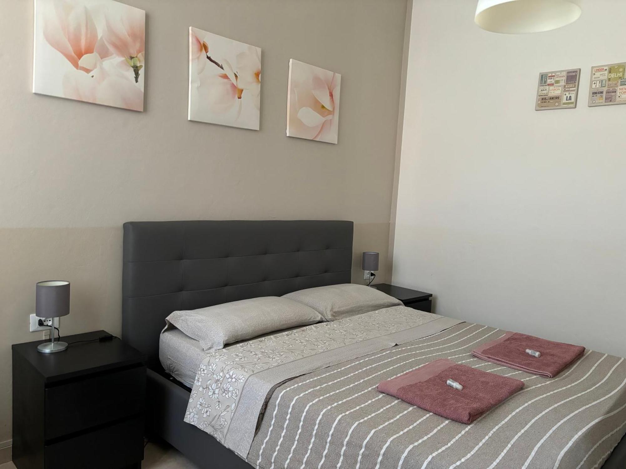 Affittacamere Home&Stazione โบโลญญา ภายนอก รูปภาพ